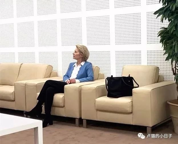 最有权势的德国总理天天背的千元包，这个法国的品牌到底多好用