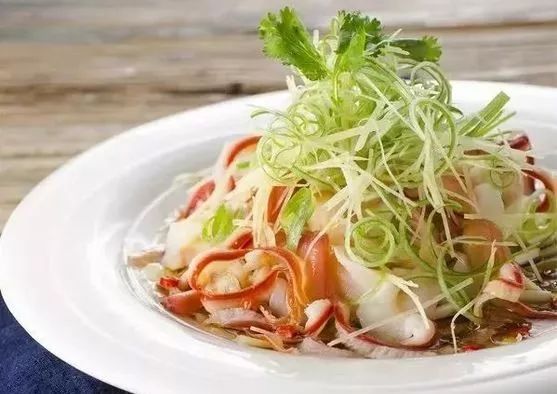 12位大厨拿手绝密配方,10款大厨特色菜款款热卖