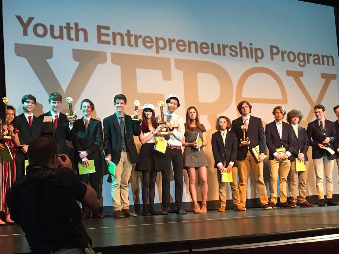 荣获美国YEPex高中生创新与创业大赛第一名的学生跟我讲了什么?