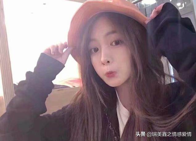 女人爱你真的会做这三件事,女人是感性的以感情为主