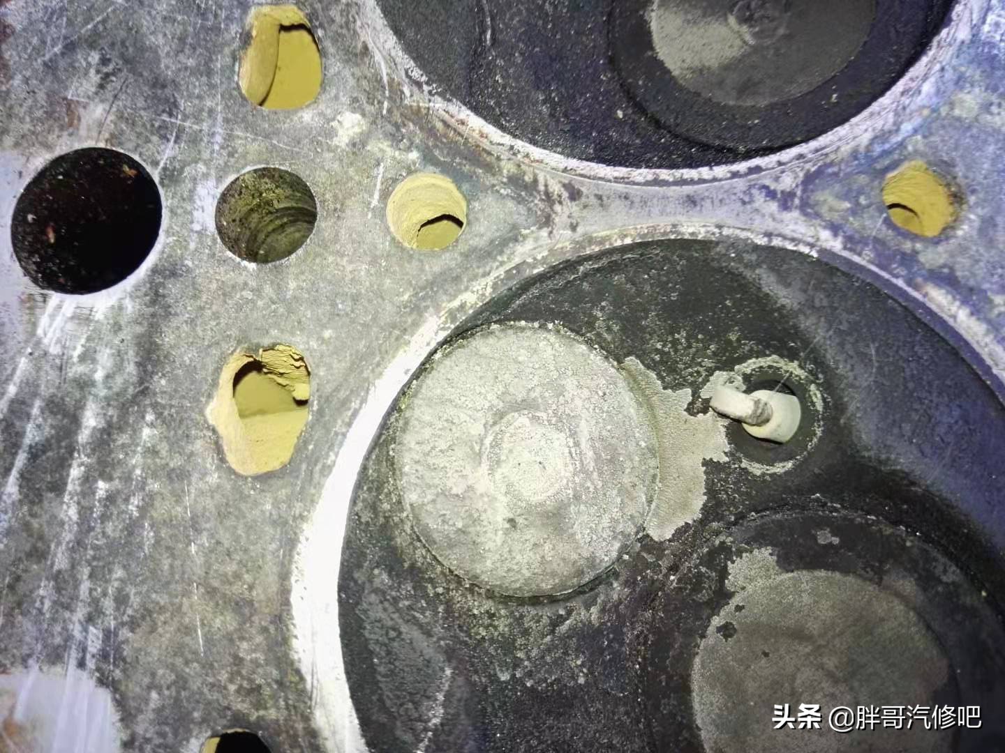 老富康缸盖漏油,老款富康水温高风扇不转