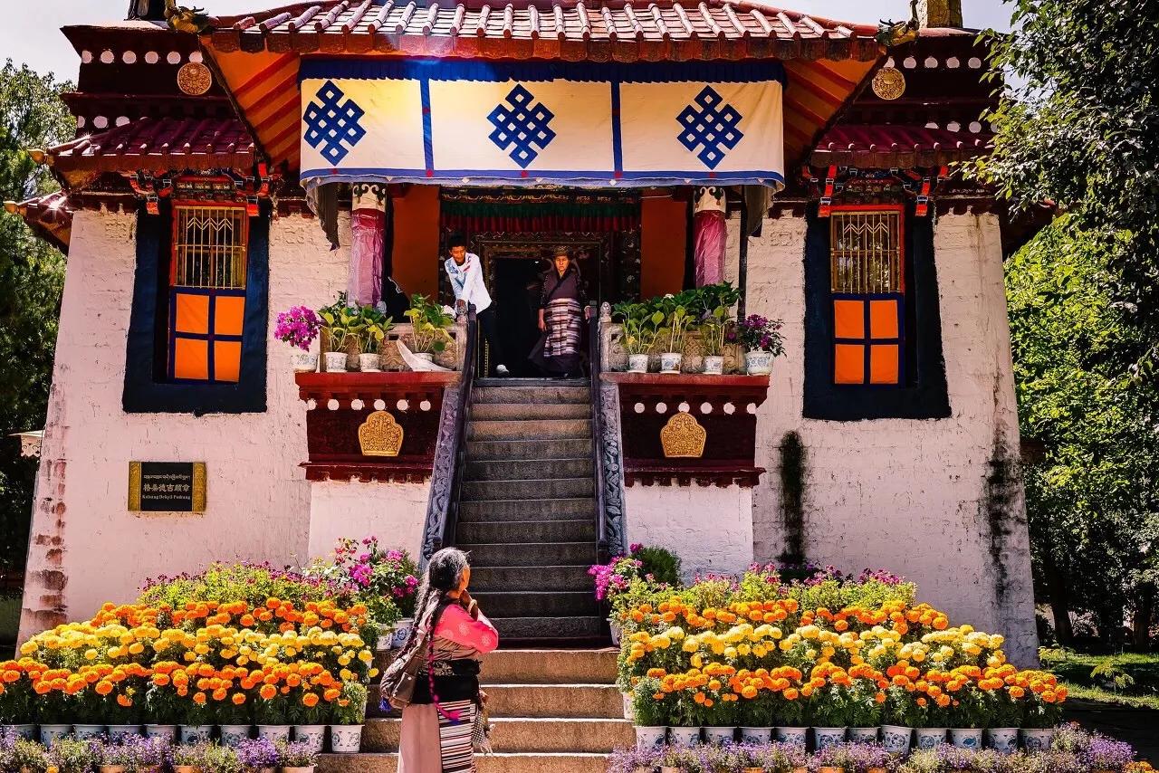 中国唯一不收费的高速公路,中国旅游风景最好的四条高速