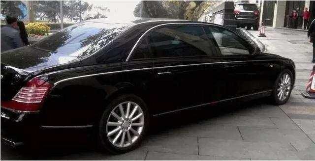 马云的座驾长7米，C1照不能开，移动的豪华办公室