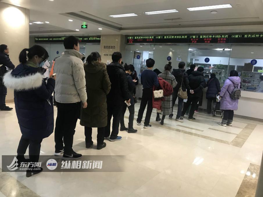 探访重症监护室,看望重症监护室的病人