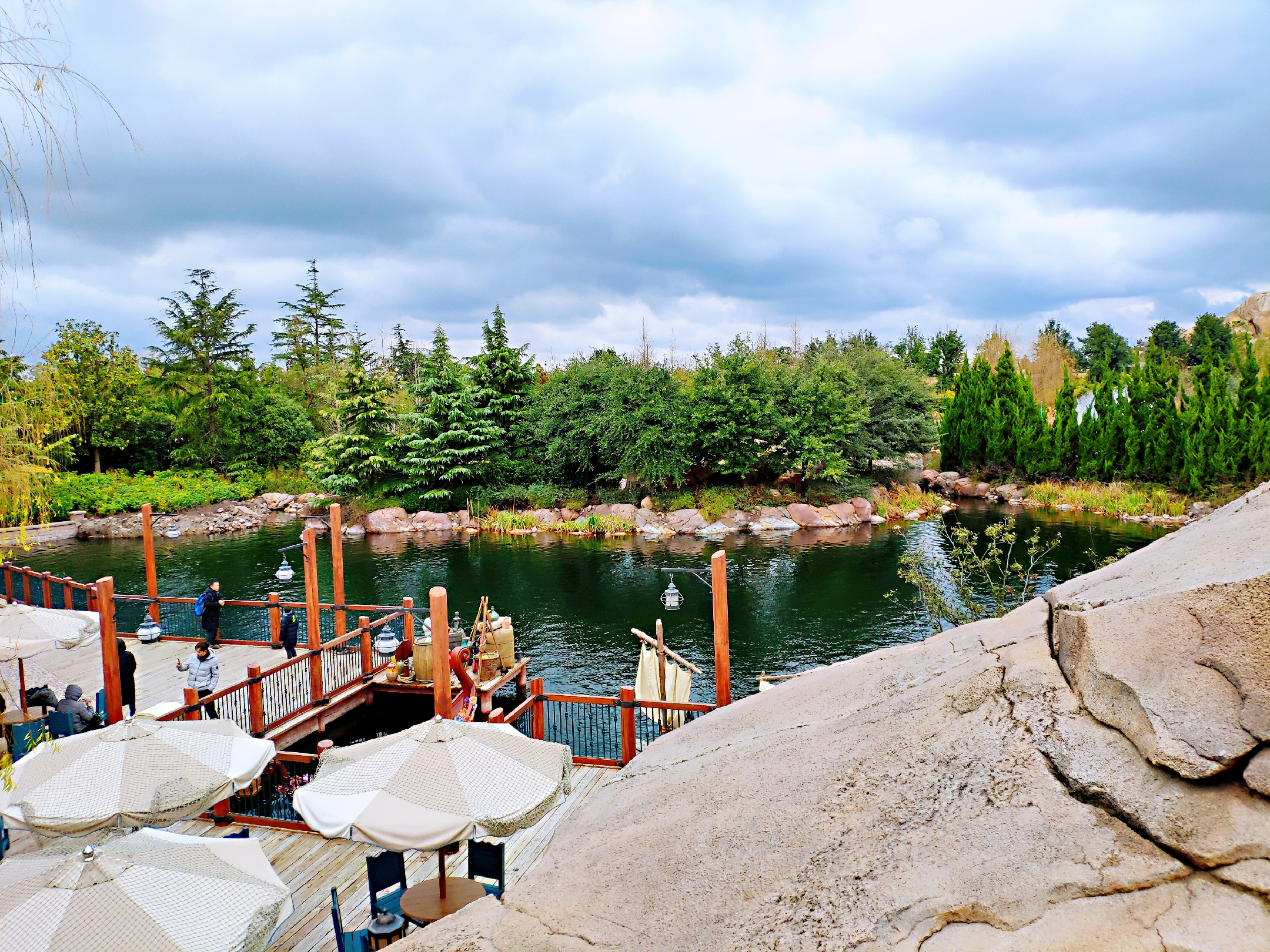 上海迪士尼游玩攻略地图,上海迪士尼乐园攻略淡季