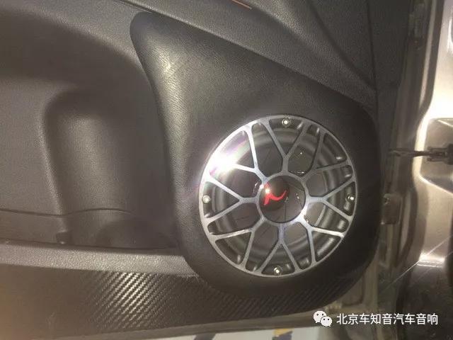 奔腾x80音响改装低音炮,奔腾X80外观改装