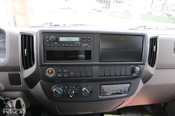 舒适性高的轻卡,福田欧马可s1轻卡3.3米栏板轻卡