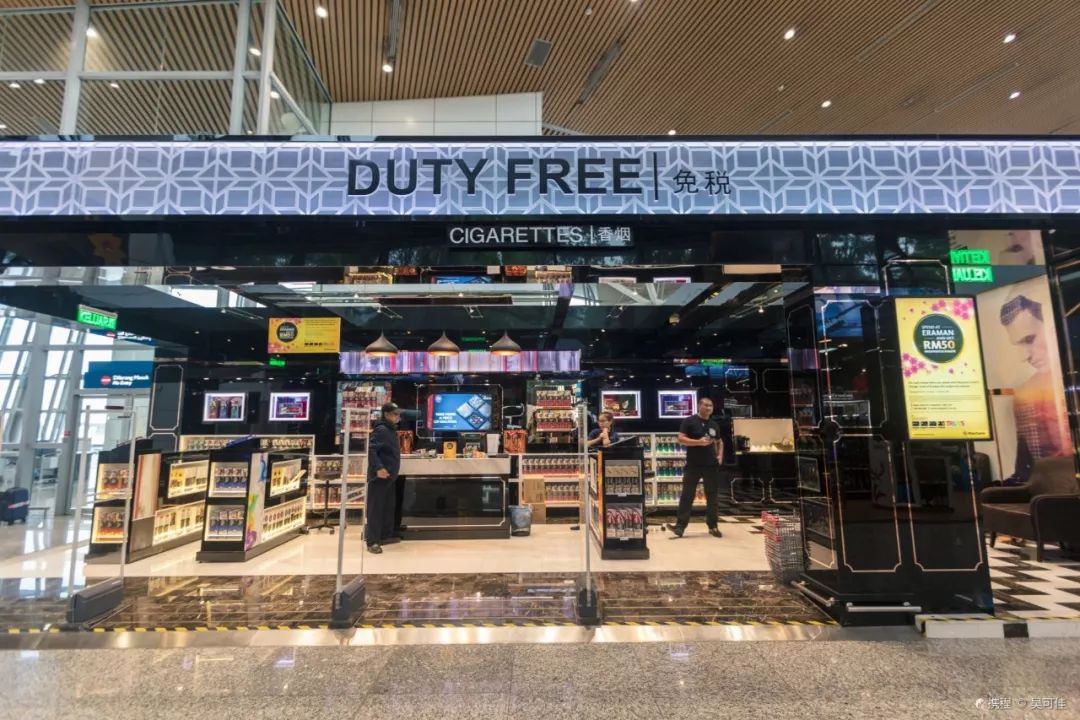 免税店大批量拿货的内幕,国际机场免税店有啥好买的