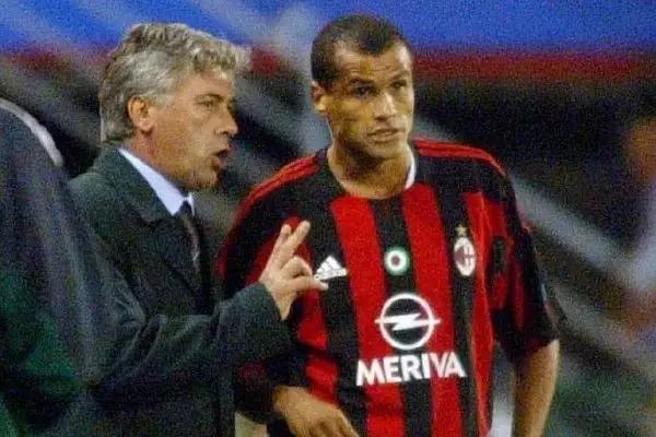 閲岀摝灏斿缃楃撼灏斿閲嶈仛,閲岀摝灏斿鐖跺瓙閮芥浘鍚屽満韪㈢悆