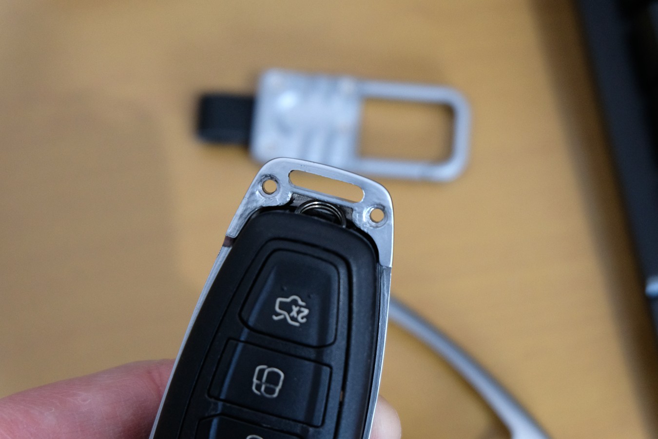 福克斯车钥匙进水维修,福克斯钥匙进水失灵的解决办法