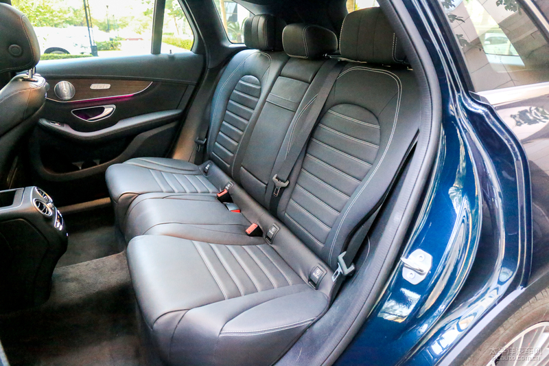 奔驰glc300l动感型第一视角,实拍了解2020款奔驰glc300