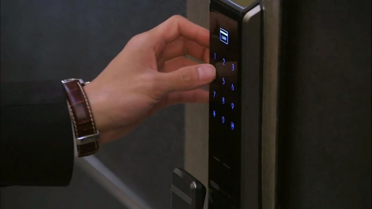 百检网:小黑盒秒开智能锁，仅12款锁舌达*级A**，智能锁选购攻略