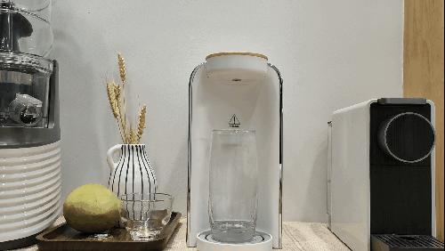 速热饮水机跟茶吧机哪个更实用,即热式茶饮机怎样使用