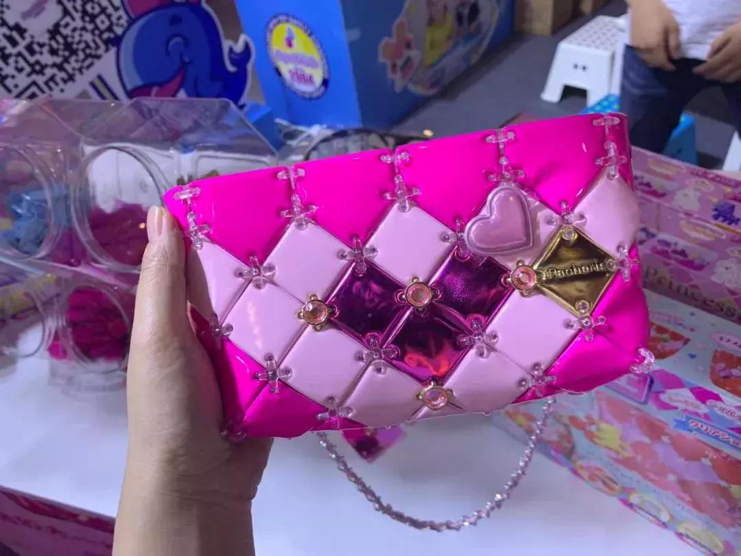 今天，半个杭州城的大小朋友在这里过六一