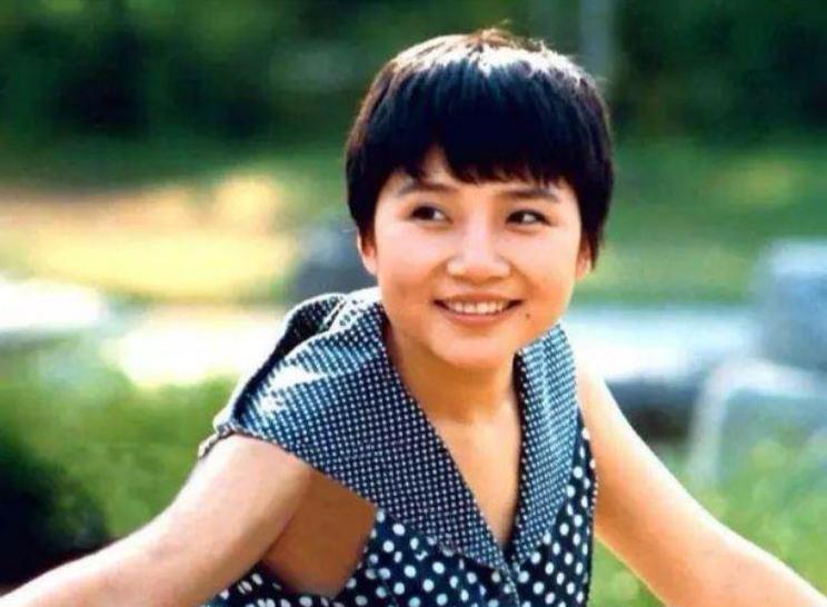 歌手李娜多少岁上五台山当尼姑了,李娜为什么去当尼姑