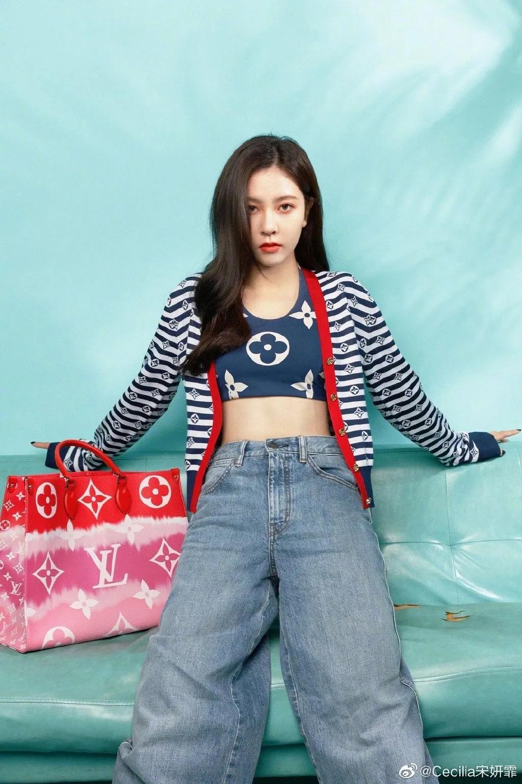 半个娱乐圈都在穿的潮鞋,半个娱乐圈都在穿什么套袖装