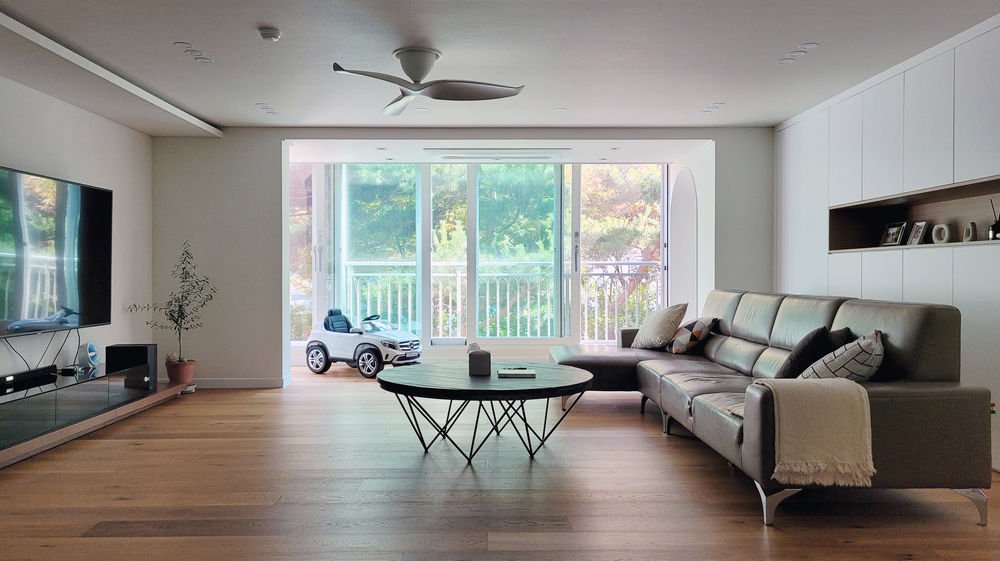 两居室这样装修清爽干净无负担,两套房子打通后装修效果