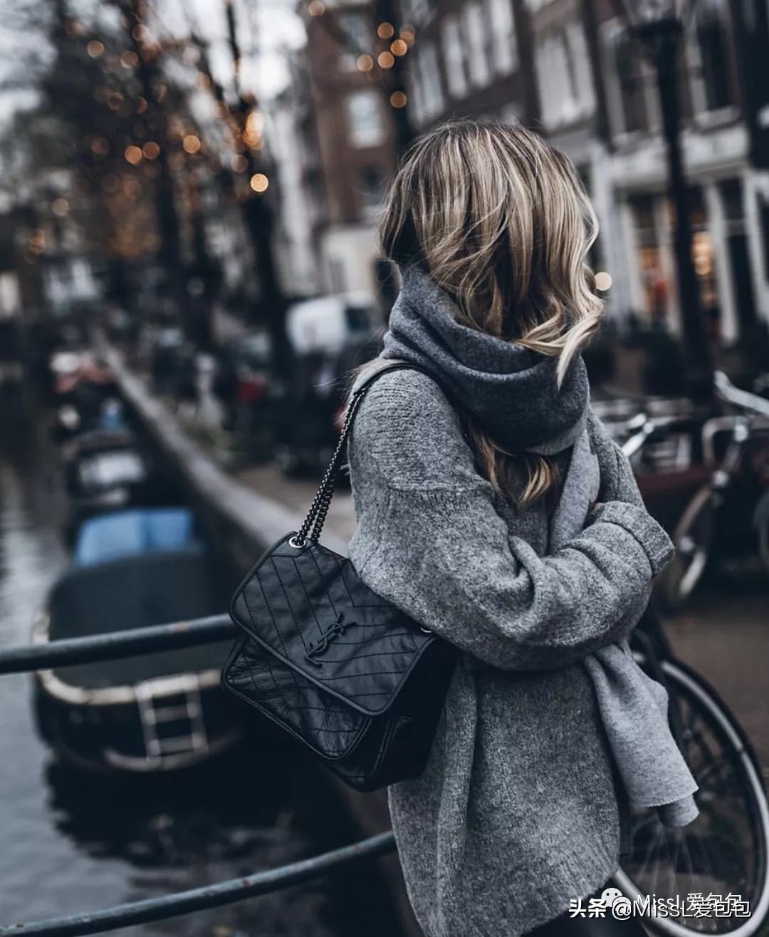 ysl圣罗兰最便宜的包多少钱,ysl圣罗兰化妆包红丝绒