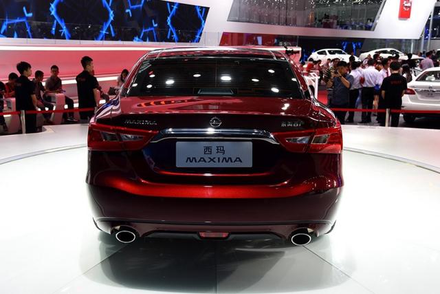 日产西玛海外改款来袭还值得买吗,外观不输百万车