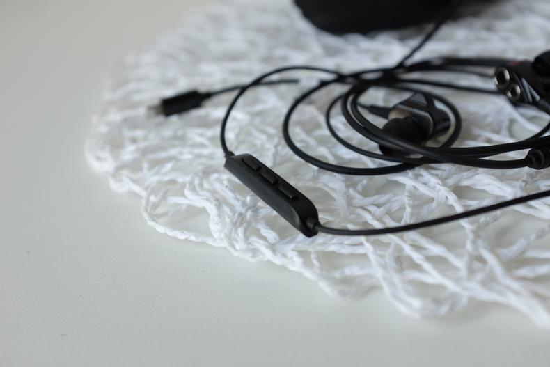 单动圈和双动圈耳机有什么优点,苹果手机真无线耳机十佳评测