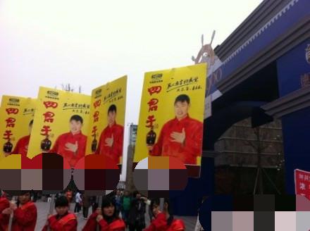 大衣哥朱之文一年能挣多少钱,大衣哥朱之文一年赚了多少钱