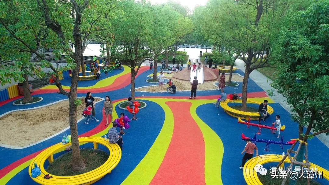 市区这8大公园“魔幻”变身！增添了游乐区、沙坑、足球场、彩绘墙....