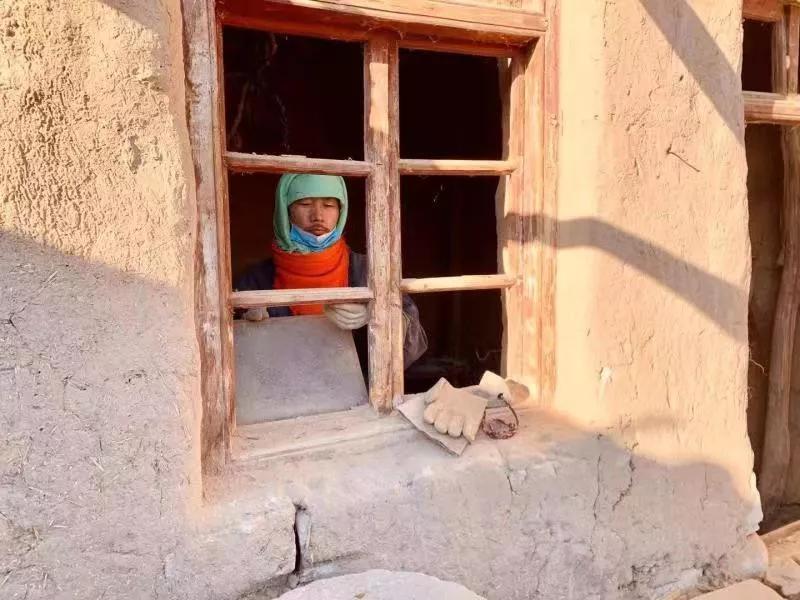 情人节别出心裁的表白,疫情下的情人节最感人的爱情