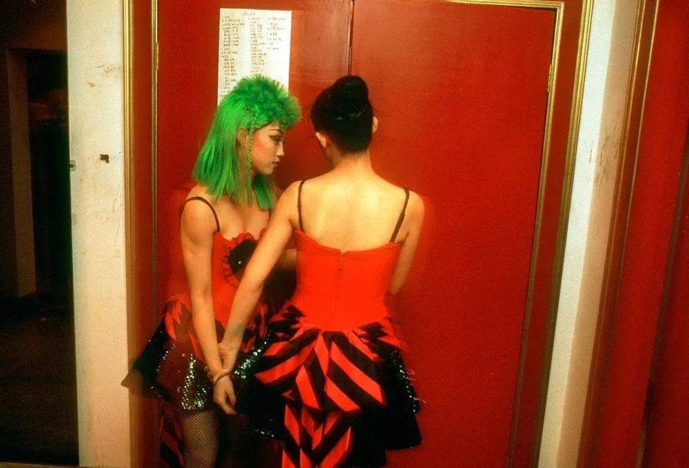 那个开放、捞金、激情的90时代，才仅仅过去了20年而已