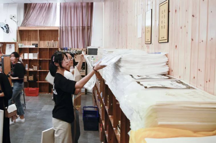 杭州美术生画室集训要准备什么,儿童画室新生入学须知