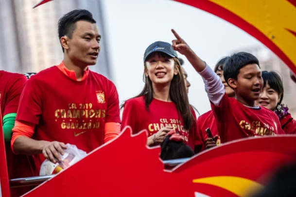 比在恒大少!郜林最新年薪曝光,最高1200万元,加盟后成第一队长