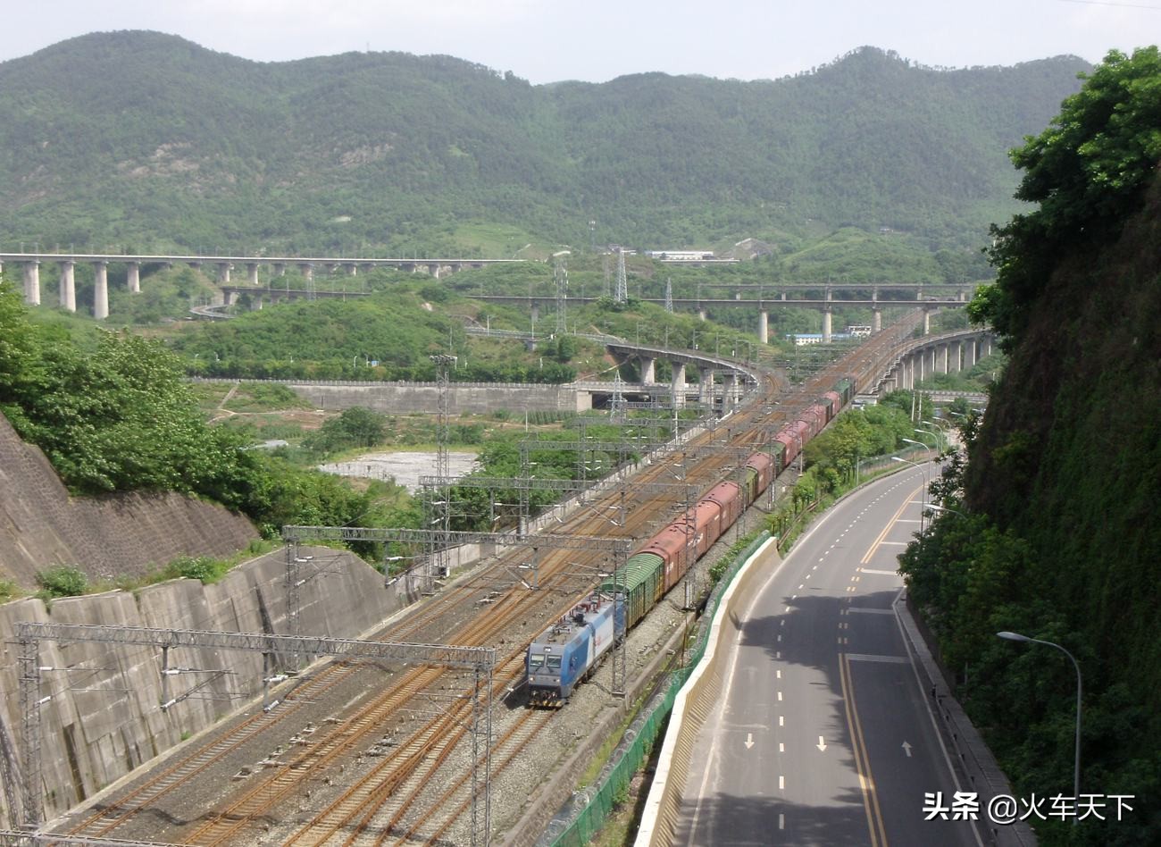 北碚东阳石子山客运站位置,北碚石子山新火车站