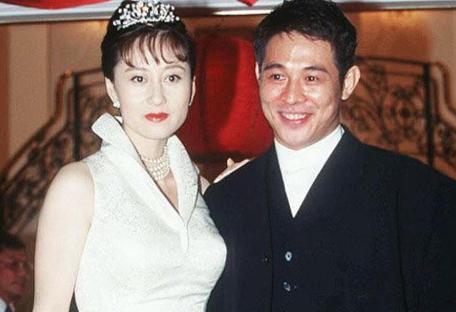 当年利智靠什么让李连杰神魂颠倒,利智与澳门赌王和李连杰