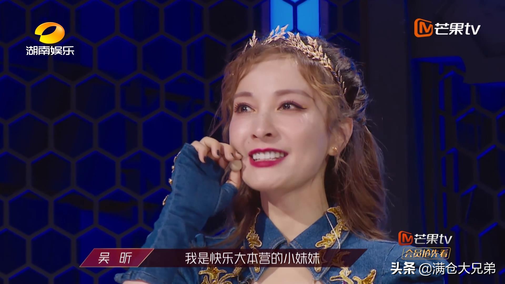 “浪姐”点球决胜：宁静踢向中路，王霏霏射进死角