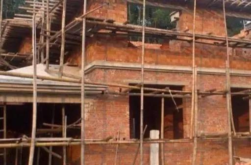 农村盖楼房不能用钢结构吗,农村盖房子只做圈梁