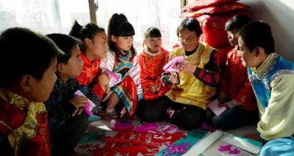 鞍山岫岩玉都,揭秘中国玉都岫岩6万吨玉石