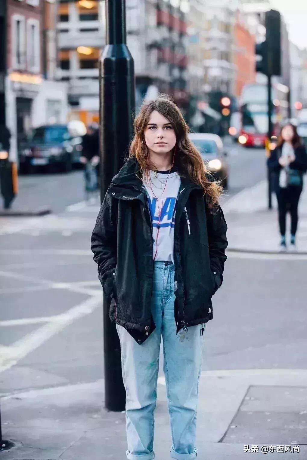 卫衣里面穿高领打底衫,高领卫衣加绒的穿搭