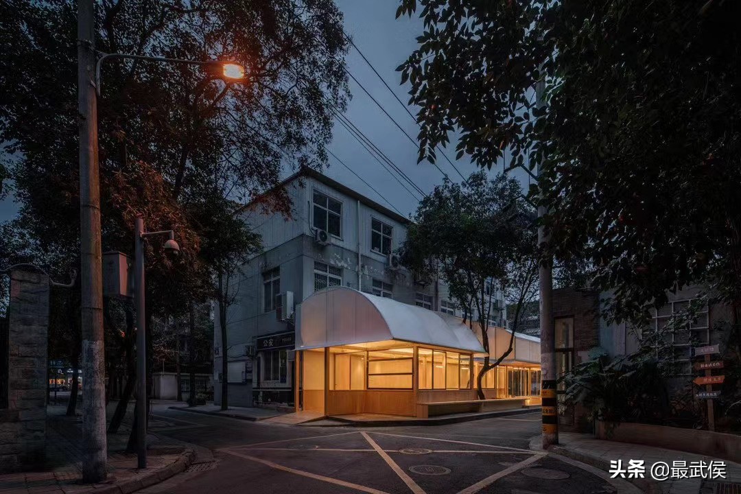 为什么长了一张脸做不了网红店,为什么长了一张脸却做不成网红店