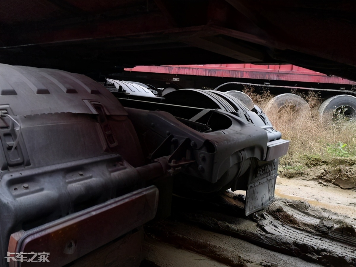 二手斯堪尼亚和国产新车，花一样的钱，你会怎么选？