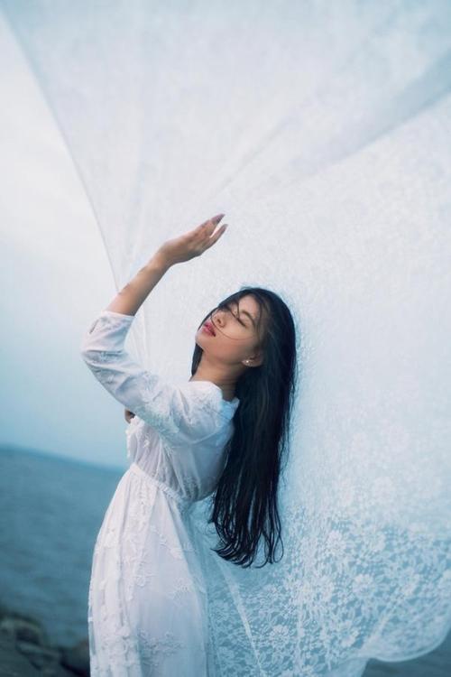 如何追相亲女孩子的技巧和方法,怎么追内向的大龄剩女