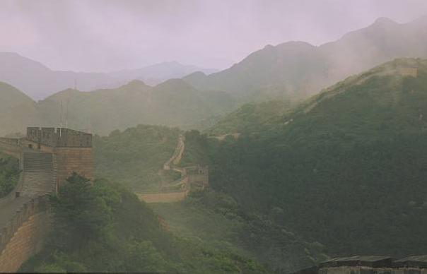 万里长城为什么不是古代奇迹,万里长城在古代到底能防住什么