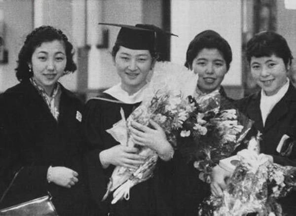 日本的第一位平民皇后,日本最美的平民皇后