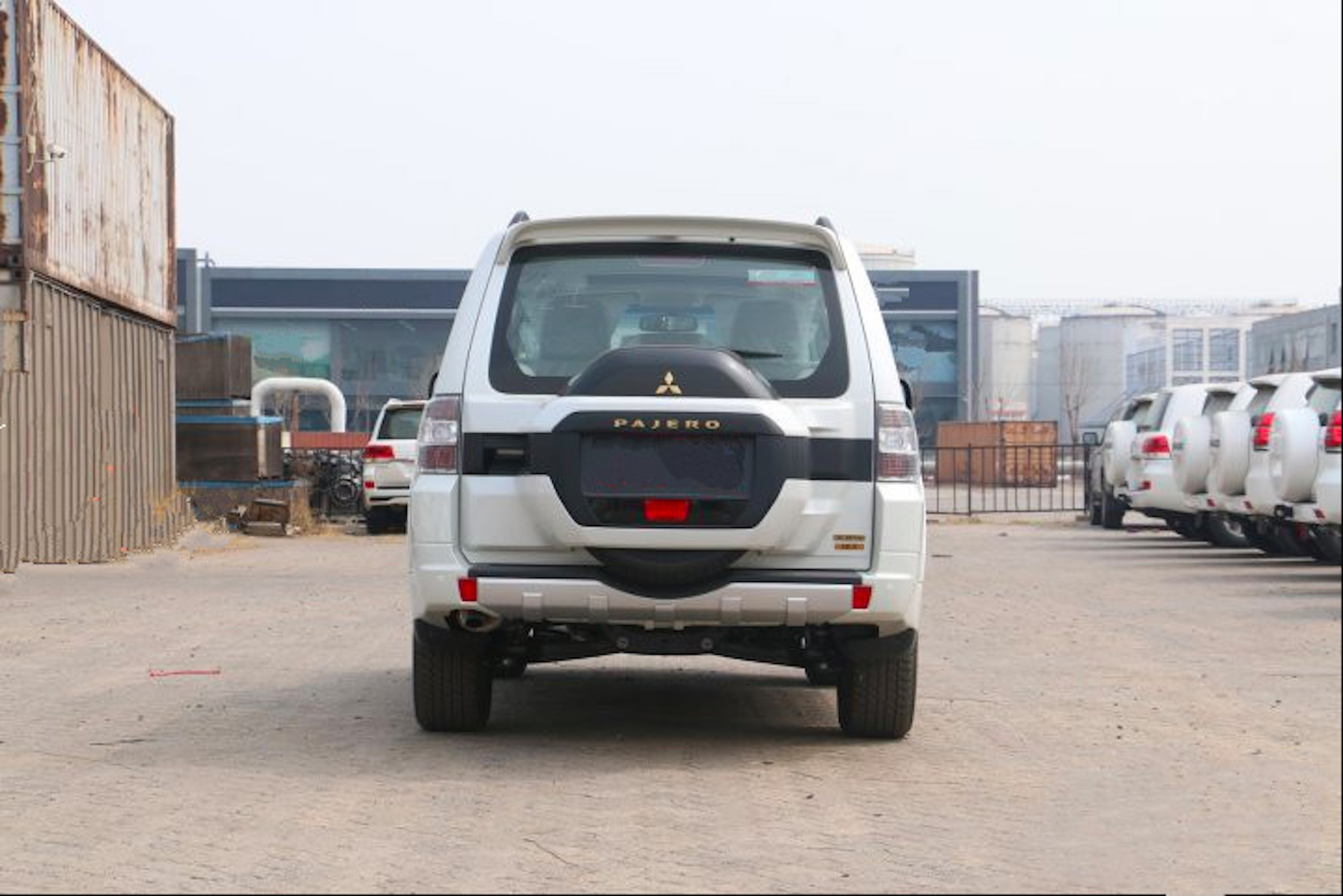 三菱帕杰罗v97哪年停的,三菱帕杰罗v97多少年报废