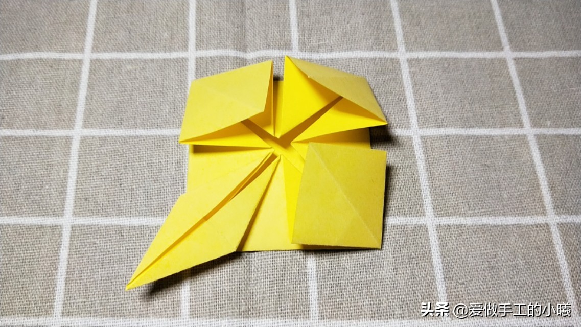 用折纸怎么折个太阳,折纸教程简单又漂亮用正方形纸折