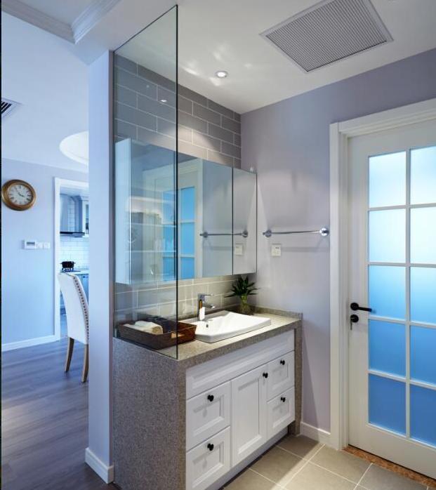 卫生间门正对客厅怎么做隔断,马桶正对卫生间门用玻璃隔断