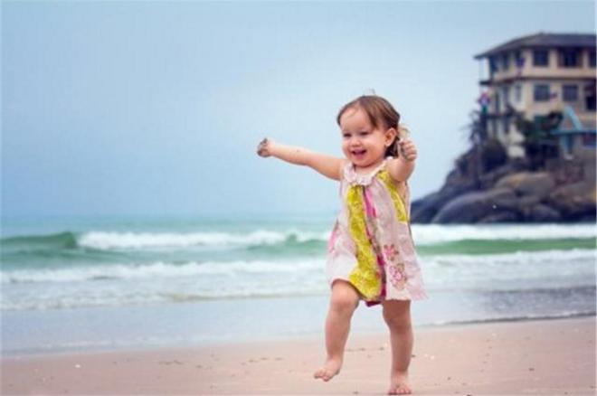 2岁宝宝发脾气满地打滚怎么办,2-3岁小孩撒泼打滚发脾气