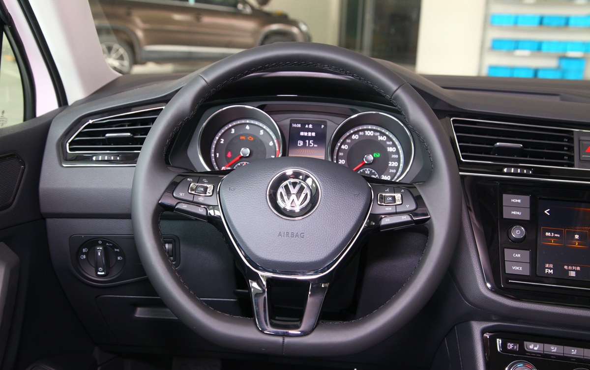 从21.88万跌至16.48万,途观L成降价王,果断放弃奇骏CR-V