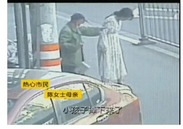 孕妇走路孩子突然“掉”出来,所幸母子平安,临盆征兆了解一下?