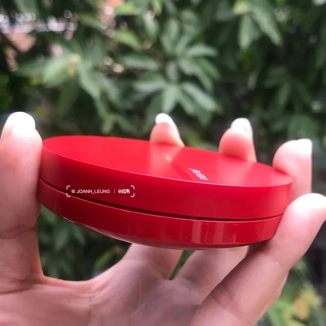 油皮春秋季公认最好的粉底液,油皮敏感肌养肤粉底