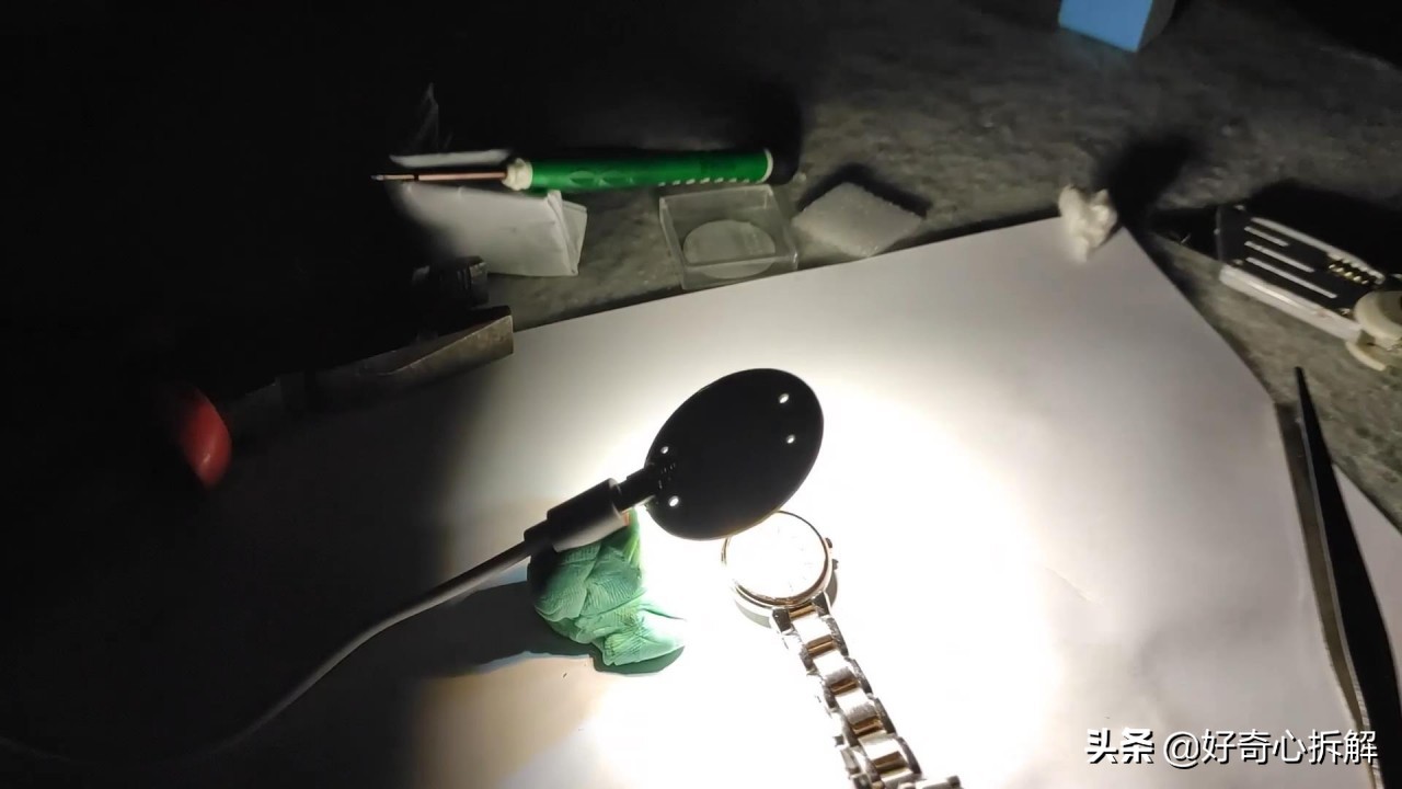 西铁城光动能手表换电池教程,西铁城光动能电池如何正确充电