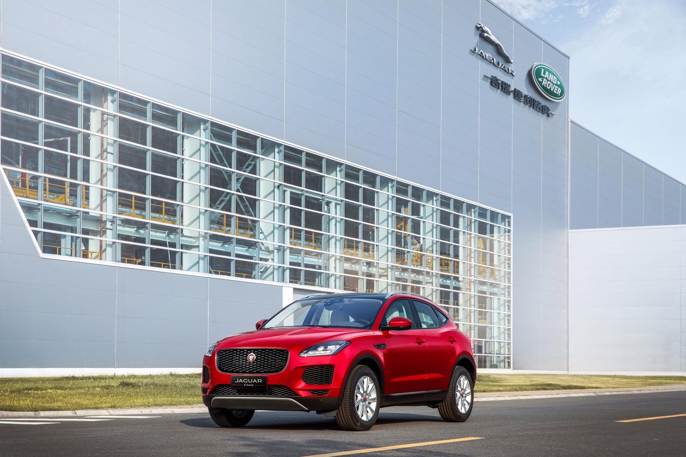 捷豹路虎回应质量问题,挨打了就要立正